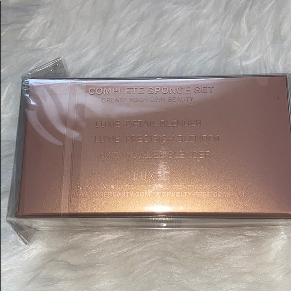 Luxie Complete Sponge Set-NWT - Picture 2 of 3